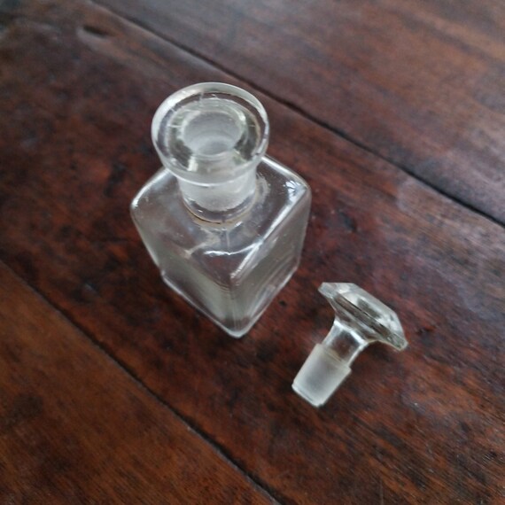 Vintage vial/old glass perfume bottle with cap/ra… - image 6