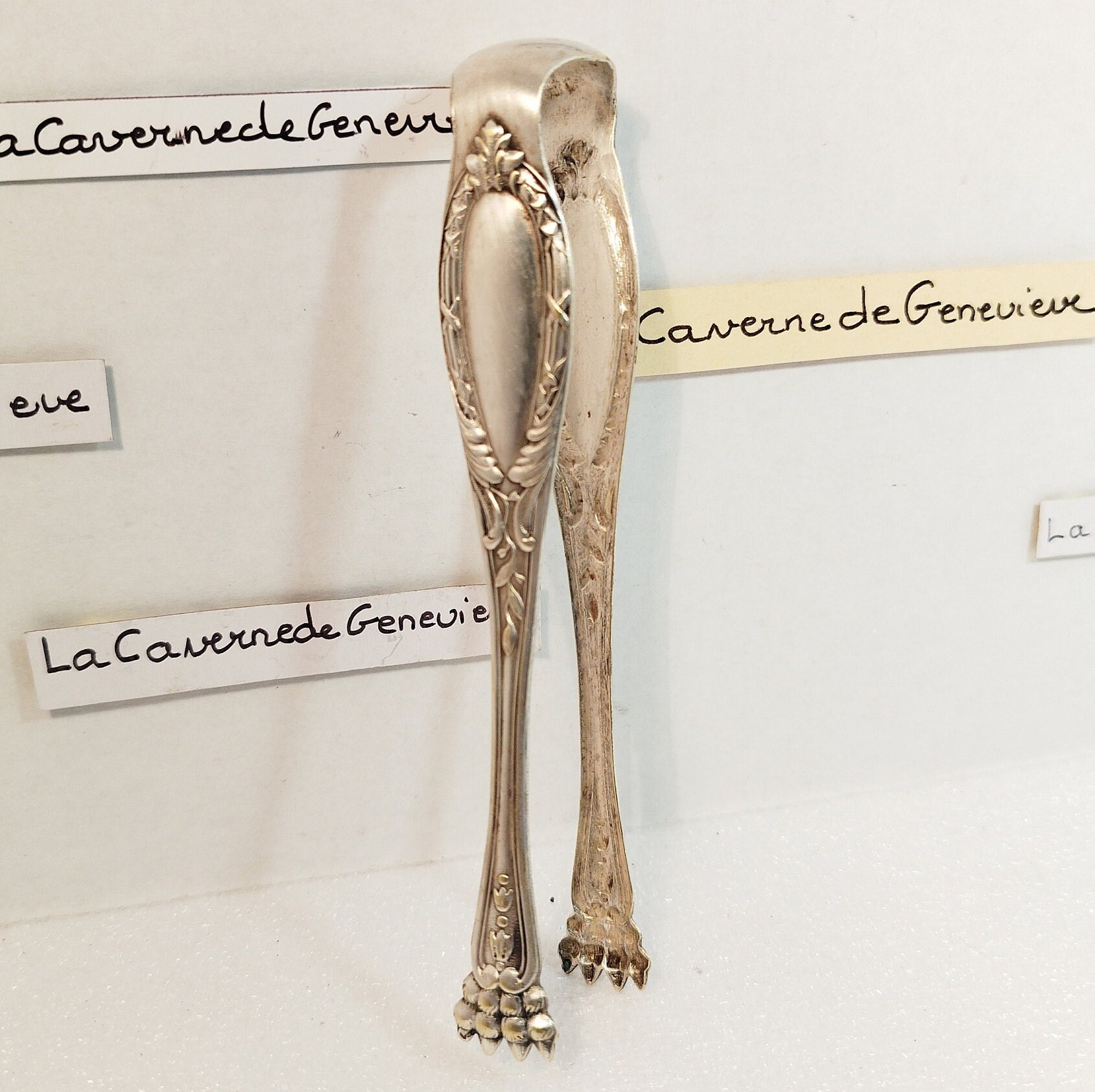 Vintage pince à sucre en argent massif en forme de griffes de lion/pincette poinçonnée/décor de rocaille/art de la table/couverts orfèvrerie - France