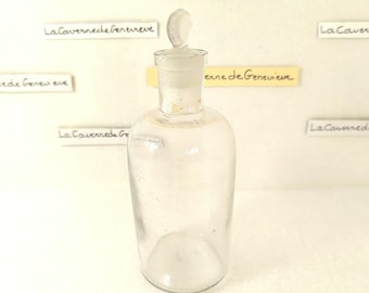 Vintage antique apothecary glass bottle and its stopper/antique bottle with a ground neck/clear glass vial from the 1950s/pharmacy bottle