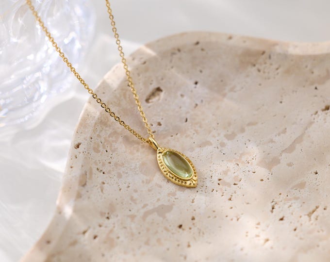 925 Sterling Silver Peridot Necklace | Vintage Oval Green Gemstone Pendant | August Birthstone Jewelry | Gift for mom
