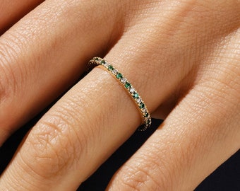 14k Solid Gold Alternating Emerald Eternity Ring / Full Eternity Stackable Birthstone Ring for Women / Minimalist Birthday Emerald Ring