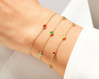 Gold Vermeil Emerald Station Bracelet / Personalized Family Bracelet / Multi Birthstone Bracelet / Custom Made Birthstone Gifts for Women