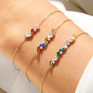 14k Solid Gold Baguette Cut Family Birthstone Bracelet / Baguette Cut Mom&#39;s Birthstone Bracelet / Unique Layering Bracelet / Mother&#39;s Day