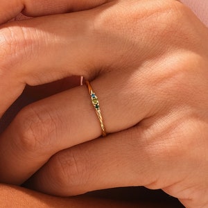 Twisted Three-Stone Ring in 14K Solid Gold / Round Cut Multi-Gemstone Ring / Family Ring / Personalized Statement Ring / Gift for Her