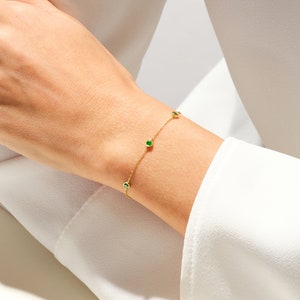 14k Solid Gold Emerald Station Bracelet / Personalized Family Bracelet / Multi Birthstone Bracelet / Custom Made Birthstone Gifts for Women image 2