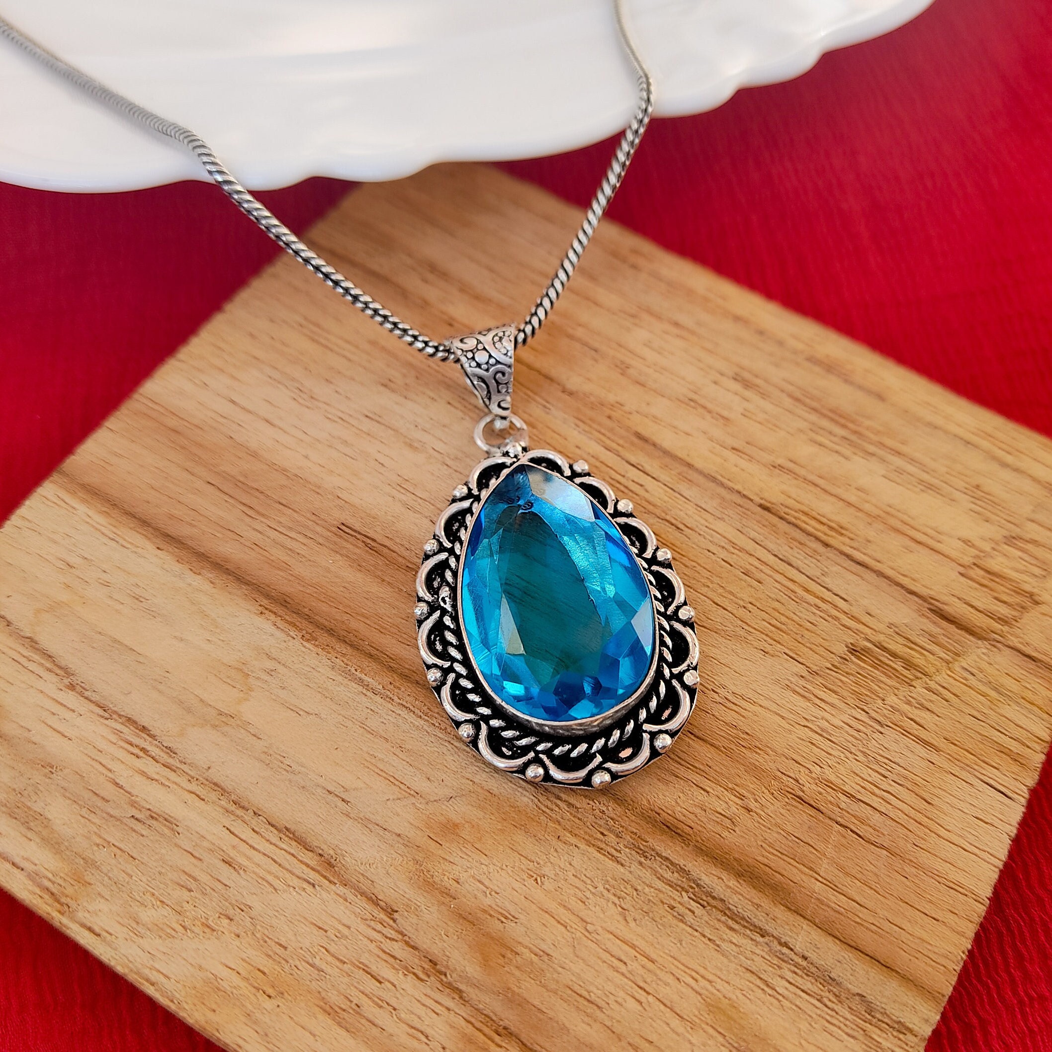 ハンドメイドのスイスブルートパーズペンダント、925シルバーメッキの