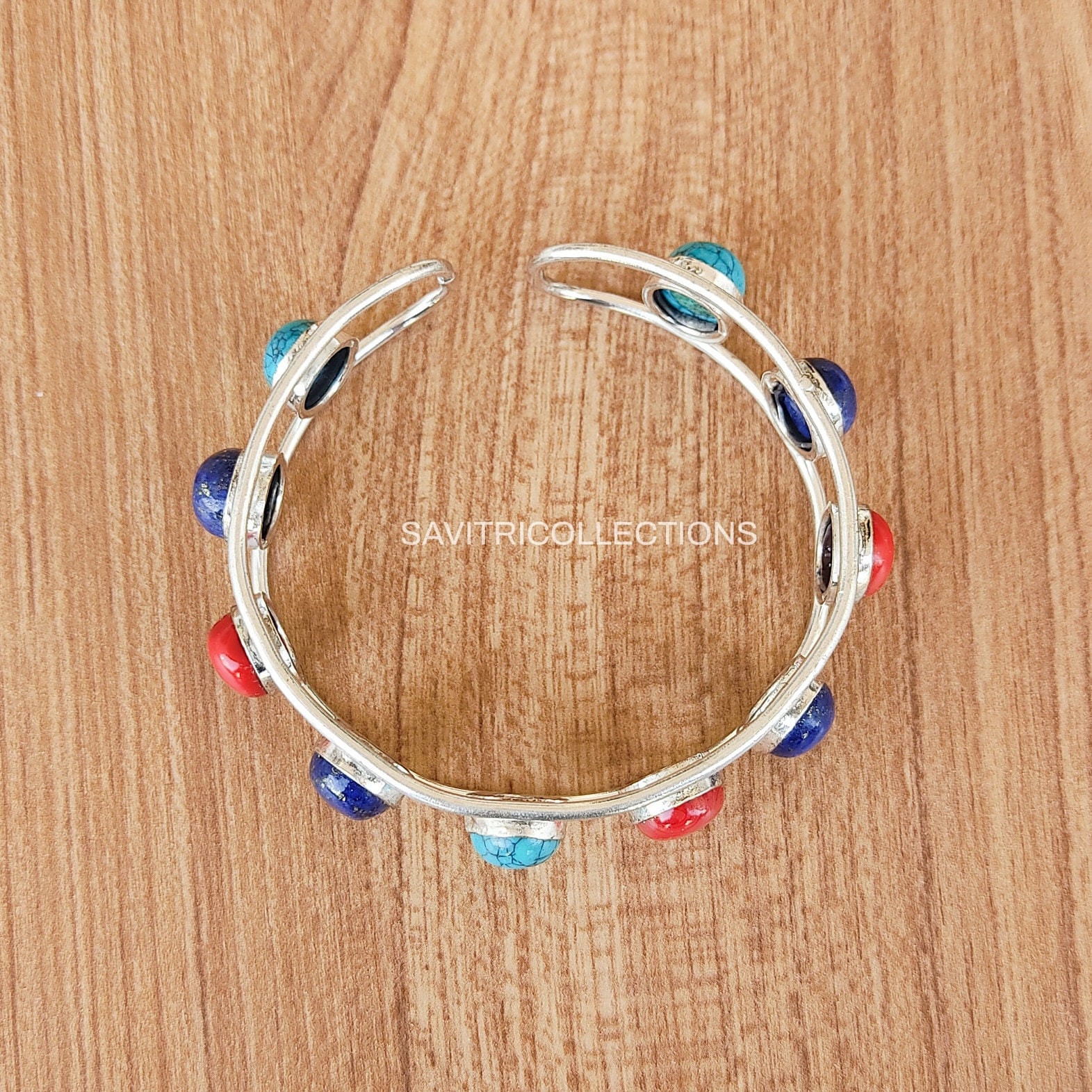 ターコイズ、ラピスラズリ、レッドコーラルのマルチストーンバングル