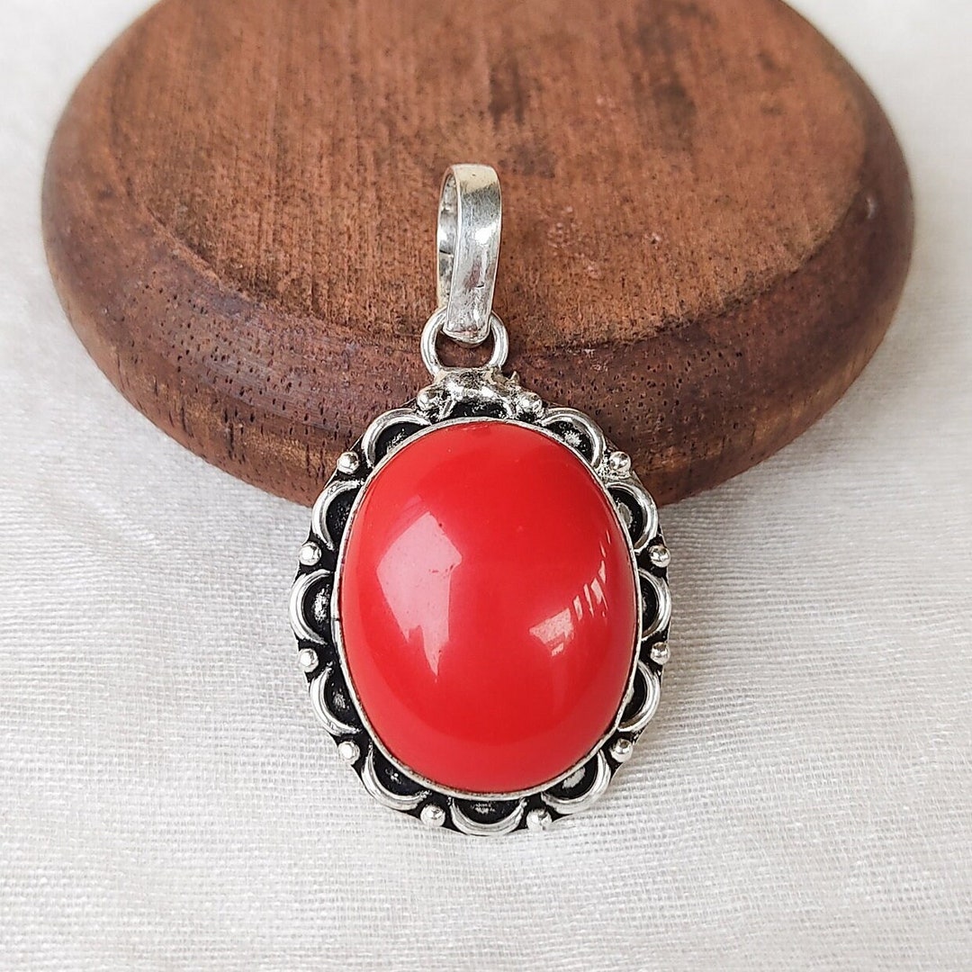 Collar Con Colgante De Coral Rojo Bañado En Plata 92,5, Joyería Bohemia Hecha A Mano. - España