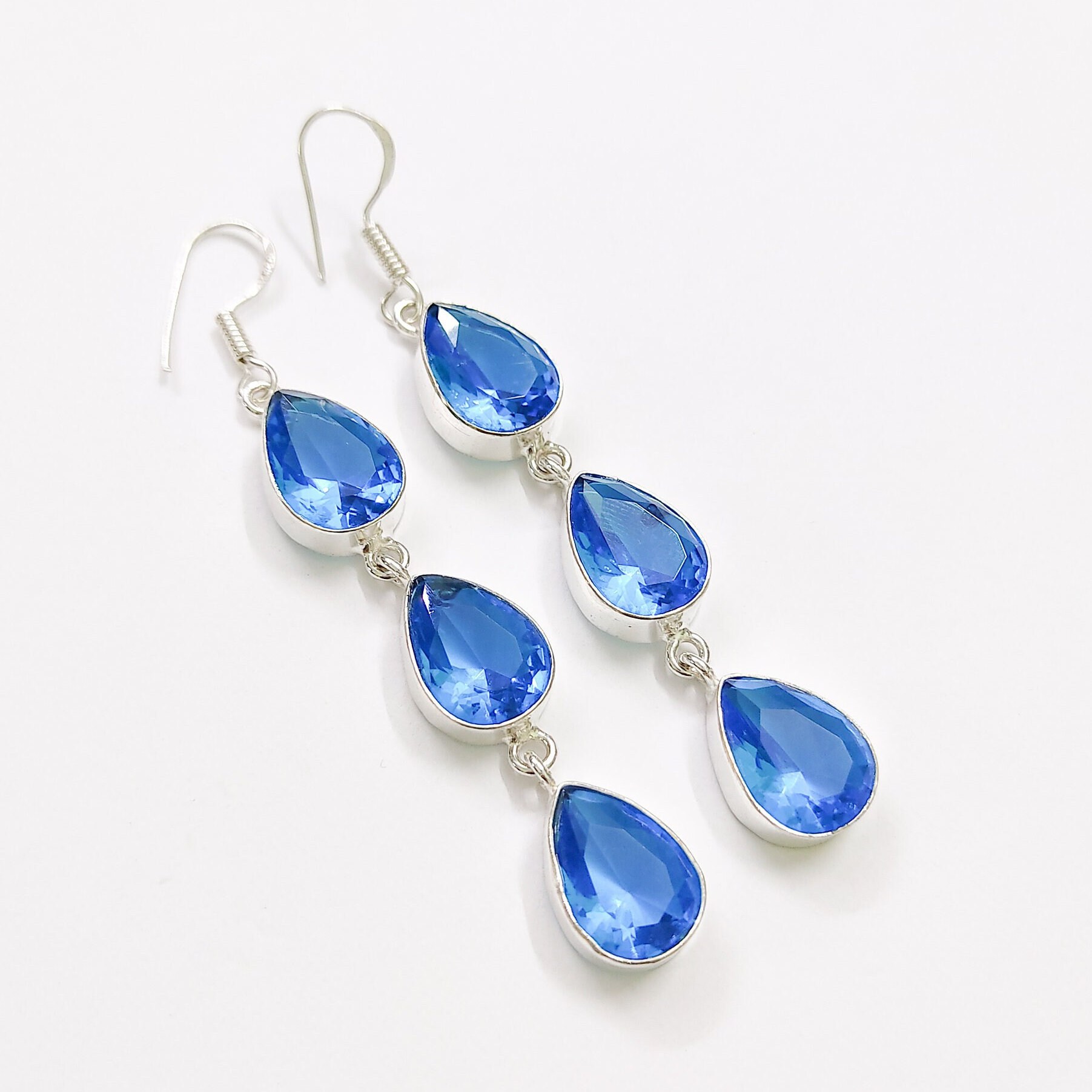 Boucles D'oreilles Anciennes - Corail Rouge Et Topaze Bleue Sur Argent Massif 925