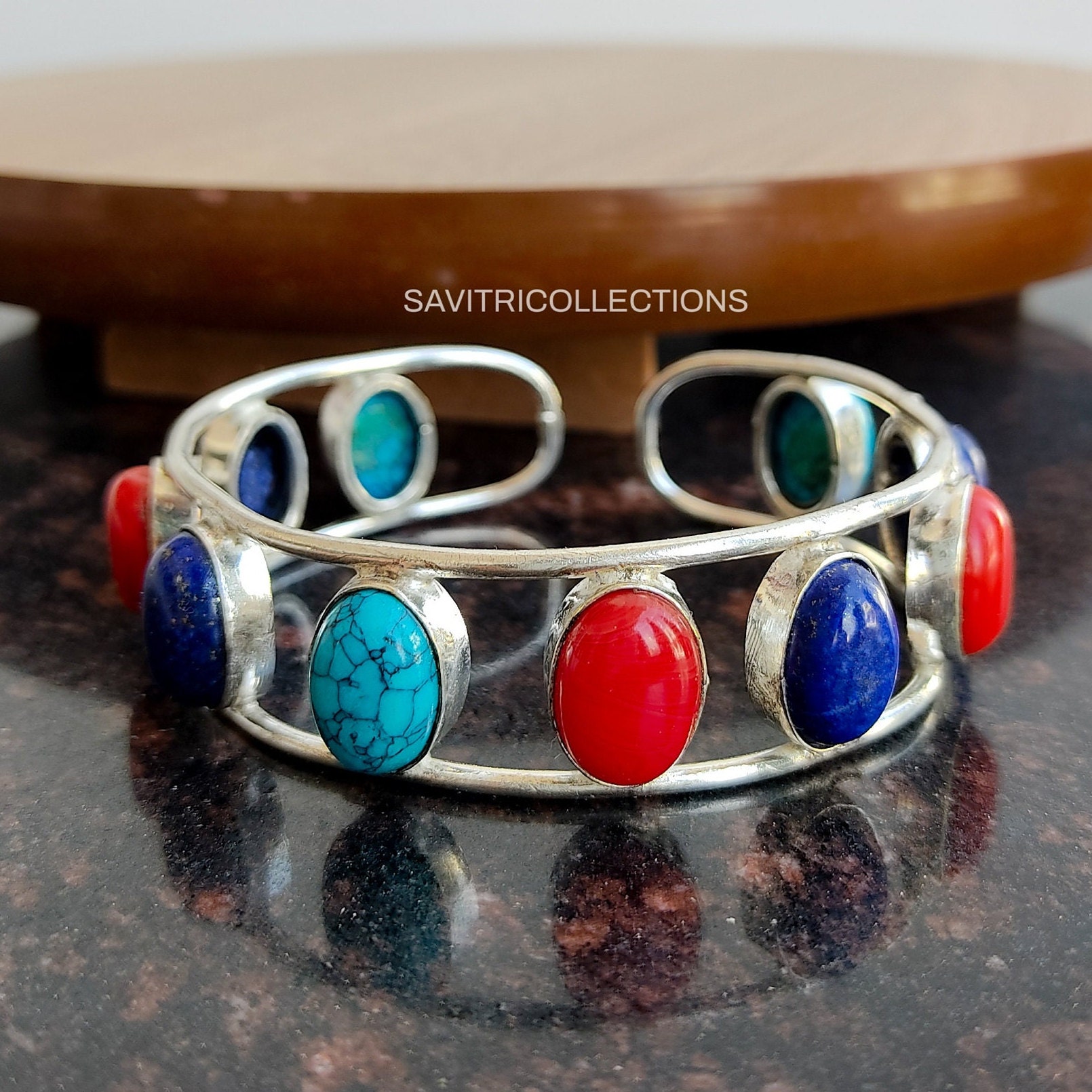 ターコイズ ラピスラズリ カフバングル ターコイズ、ラピスラズリ、レッドコーラルのマルチストーンバングル