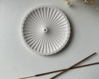 Pampillo wavy incense stick holder | incense holder | home decor | incense bowl