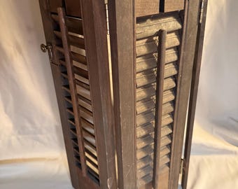 Vintage Wooden Louvered Interior BiFold Shutter Japan 20Hx12W