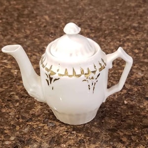 Vintage 1950&#39;s Miniature Gold Adorned Tea Pot