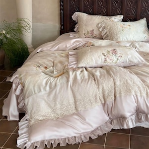 Rustic Floral Ruffle Bedding Set, Tencel Silky Smooth Duvet Cover Set, 4pcs, Bedding Aesthetics
