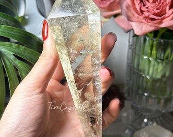 Varinha de cristal Reiki em quartzo citrino fumê polido natural com suporte.