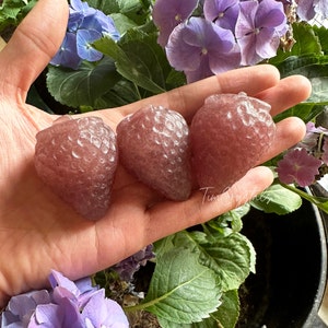 Natural Quartz Strawberry, Hand Carved Strawberry Crystal Fruit, Crystal Heal,Crystal Gift