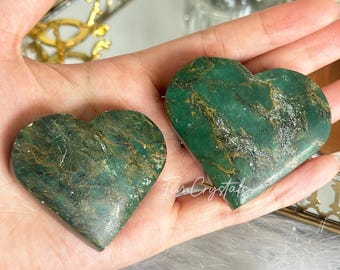 Cuore di smeraldo verde naturale, cuore di smeraldo verde lucidato, decorazione per la casa, 1 pezzo