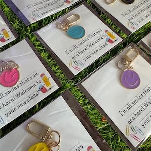 Set of First Day of School Student Gift  *From Teacher* (Smile Keychains and Welcome to Class Card) FAST FREE SHIPPING