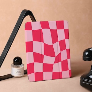 Étui pour iPad à carreaux rose torsadé pour iPad Air 5, iPad 10 10,9 pouces 2022, iPad Pro 12,9 pouces 2021 Pro 11 pouces 2022, étui pour iPad Mini 6, housse pour iPad, cadeaux