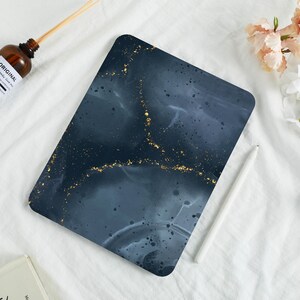 Petite Fluorescence de Nuit Esthétique iPad Case pour iPad Air 5 iPad 10 10.9" 2022 iPad Pro 12.9'' 2021 Pro 11" 2022 iPad Mini 6 Case