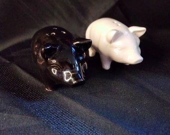 Vintage Black and White Pig Salt and Pepper Shakers