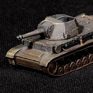 Heuschrecke 10 Miniature German Self-Propelled Howitzer - 1/87, 1/100, 1/144 Scale - Hand Painted WWII Military Model, Collectible Tank