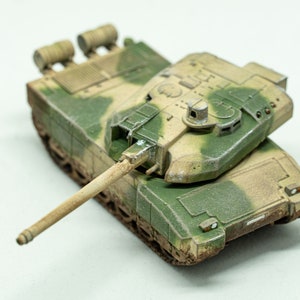 Char M4 Sherman compatible avec les blocs assemblés de véhicules blindés  militaires chenillés Lego