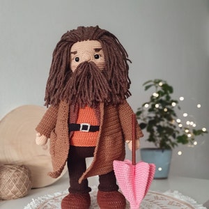 Hagrid doll shop