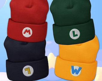 MARIO-MÖSSA, TV-spelsmössa, mudd med manschett, röd M-keps, broderad lapp, Wario Cosplay-hatt
