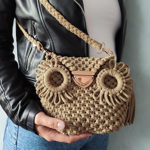Handgefertigte Makramee-Eulen-Umhängetasche: Boho-Baumwolltäschchen