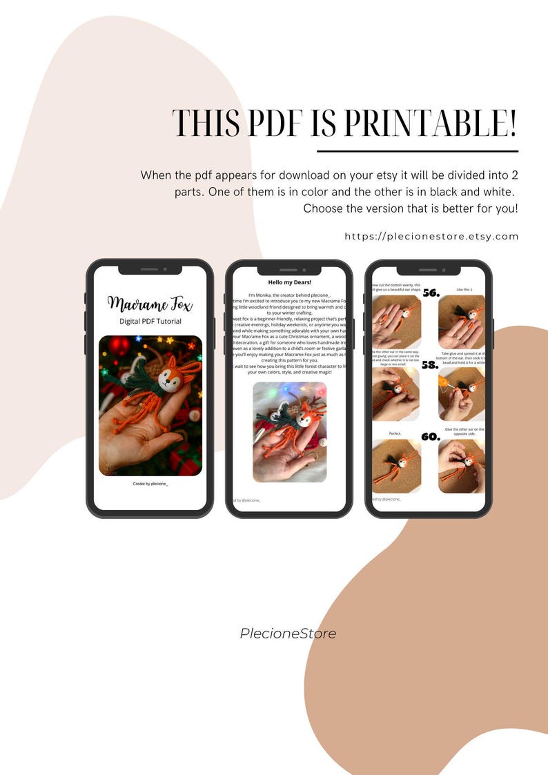 Pu&ograve; includere: Tutorial PDF digitale per una volpe in macram&egrave;. L'immagine mostra tre smartphone che visualizzano il tutorial. Il testo "THIS PDF IS PRINTABLE!" &egrave; in alto. Il tutorial &egrave; diviso in versioni a colori e in bianco e nero.