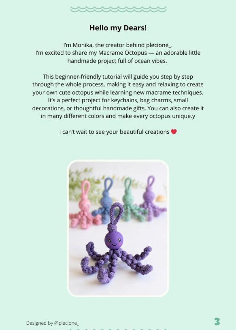 Puede incluir: P&aacute;gina de un tutorial con llaveros de pulpo de macram&eacute; hechos a mano. La imagen principal muestra un llavero de pulpo morado enfocado, con otros cuatro en rosa, azul, verde y morado en el fondo. El texto dice "Hello my Dears!" y "Macrame Octopus".
