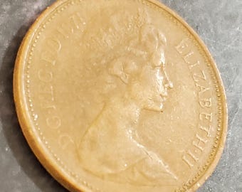 1971 UK Bronze Two Pence Coin, Queen Elizabeth II, KM 916