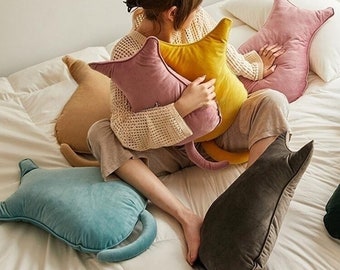 Coussin en forme de chat, oreiller en forme de chaton, décor de Noël, coussin pour bébé, décoration intérieure / cadeaux pour elle