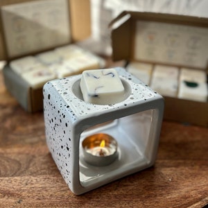 Speckled Ceramic Burner I Wax Melt Burner I Housewarming Gift I Christmas Gift I Oil Burner I Fragrance Lamp