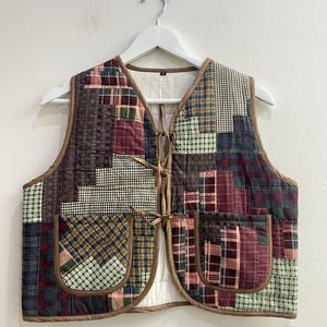 Återvunnet vintage patchwork-quiltväst – rutig quiltad väst handgjord folklig boho