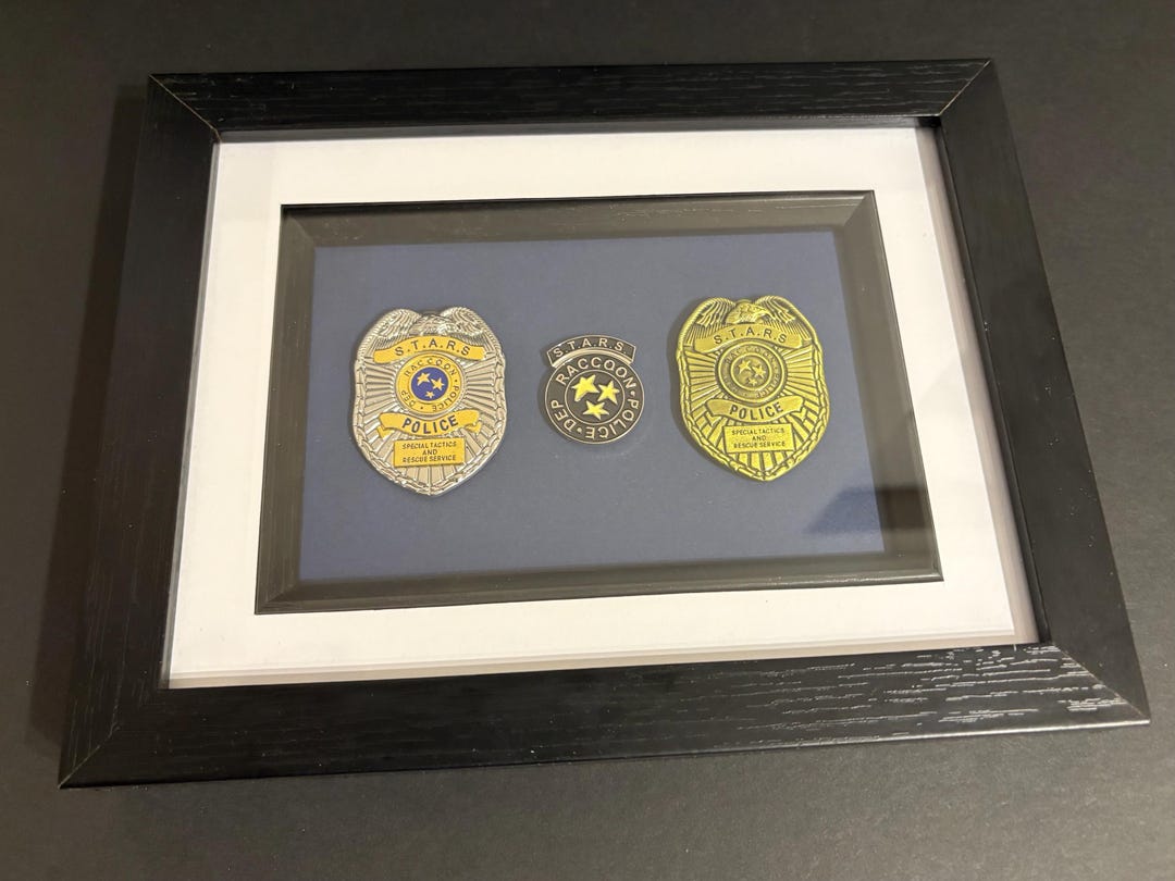 Framed Resident Evil RPD S.T.A.R.S Police Badges (presentation, Display ...