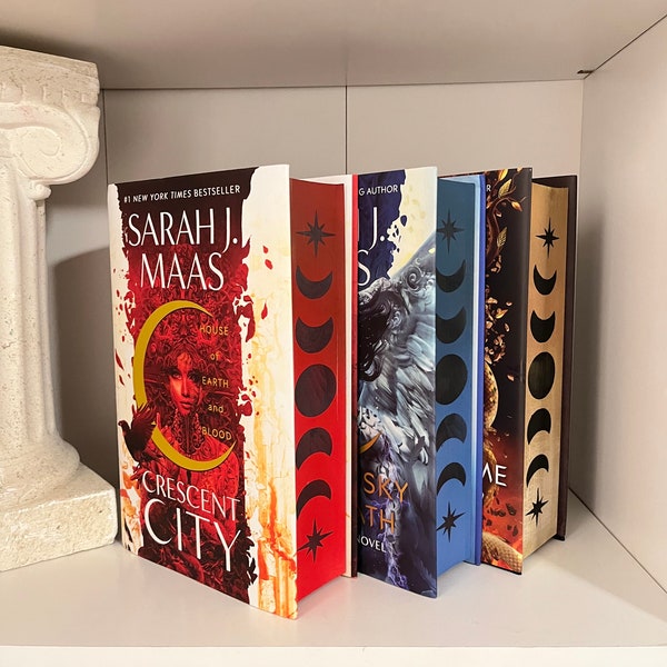 Crescent City House of Flame and Shadow Painted Edges PRE ORDER,  Hand-painted Book Edges, Sarah J Maas  Earth and Blood, Fantasy Books