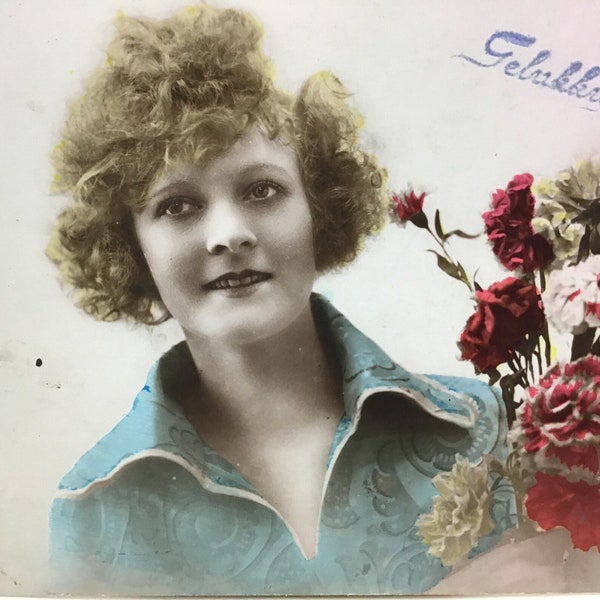 1910s Dutch Happy New Year Colored Photo Postcard RPPC Made in France - Pretty Woman w/ Colorful Flowers - Belle Epoque Art Nouveau Style