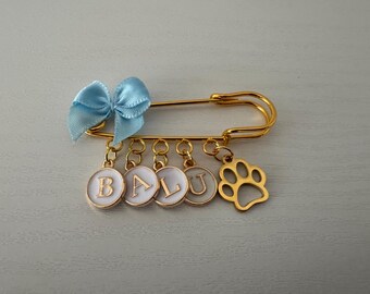 Personalisierte Anstecknadel mit Anhänger für Haustiere/Hunde
