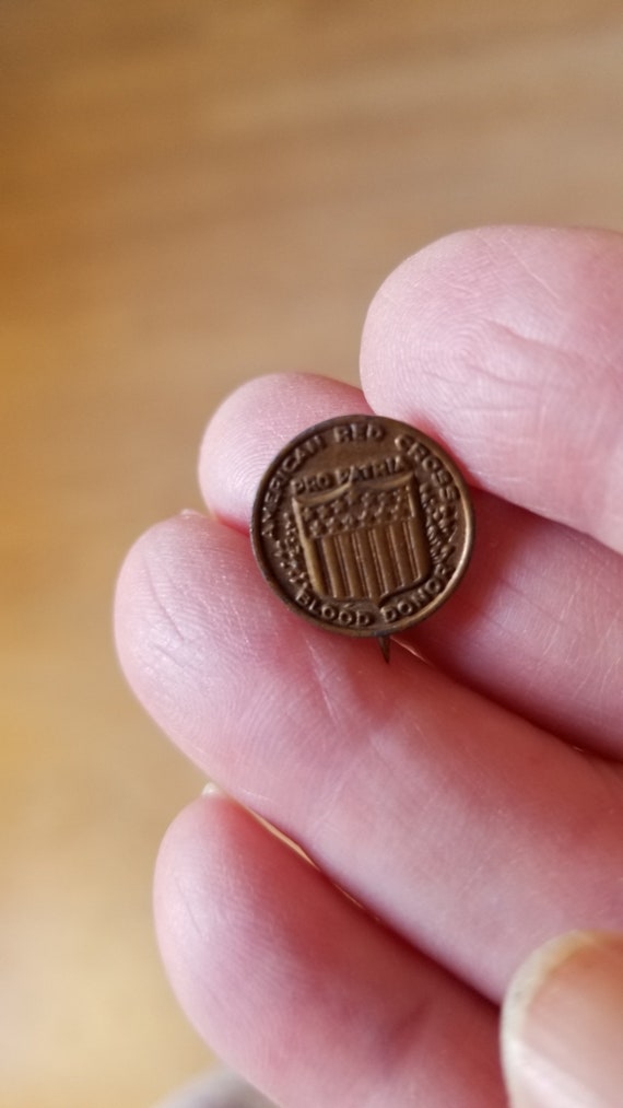 WWI Antique American Red Cross Bronze Pin Blood Do