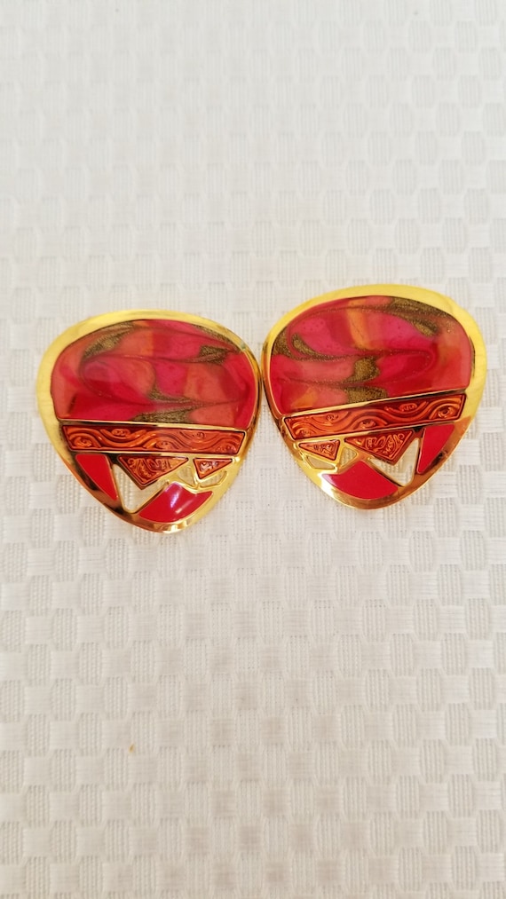 1980's Vintage Edgar Berebi stud earrings. Signed.