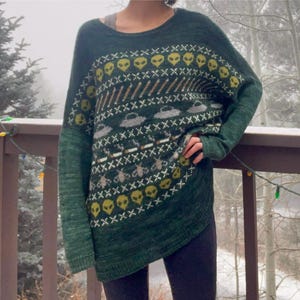 Merry X-Files Sweater Pattern