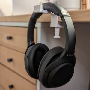 Headphone holder for all popular headset / headphones with clamp attachment - minimalist design