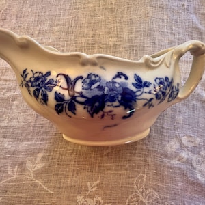Antique Arcania Transferware Gravy Boat and Underplate Staffordshire England, 1895