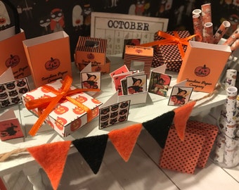 Miniature Halloween Boxed Cards, Dollhouse Spooky Gift Wrap, Boxes, Invitations, 1:12