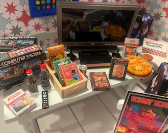 Miniature Spielkonsole Box Set, Spielboxen, Puppenhaus TV, Arcade Spiel, 1:12, Miniatur 80er Jahre Kinderspielzeug, Pizza, Soda, Kunst, Poster & Werbung