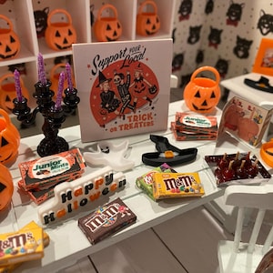 Cubos de calabaza en miniatura para Halloween, cubos para pedir dulces, platos para dulces de Halloween para casas de muñecas, cajas de dulces a escala 1:12, cuencos, bandeja para manzanas acarameladas imagen 1