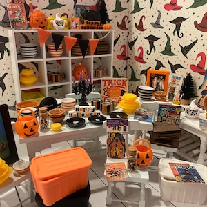 Platos espeluznantes en miniatura, alacena de Halloween de Hilda, vajilla negra y naranja para casa de muñecas, decoraciones de Halloween, contenedores de almacenamiento