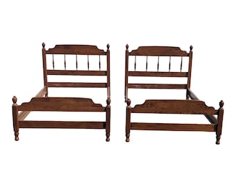 Pair of 1960s Ethan Allen Solid Baumritter Maple Twin Size Bedframes